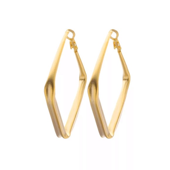 Matte Gold Square Hoop Earrings - Picture 5 of 7